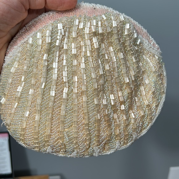 Vintage no brand beaded ivory pink zipper closure small/ mini bag 7.5 x 6” - Picture 8 of 14